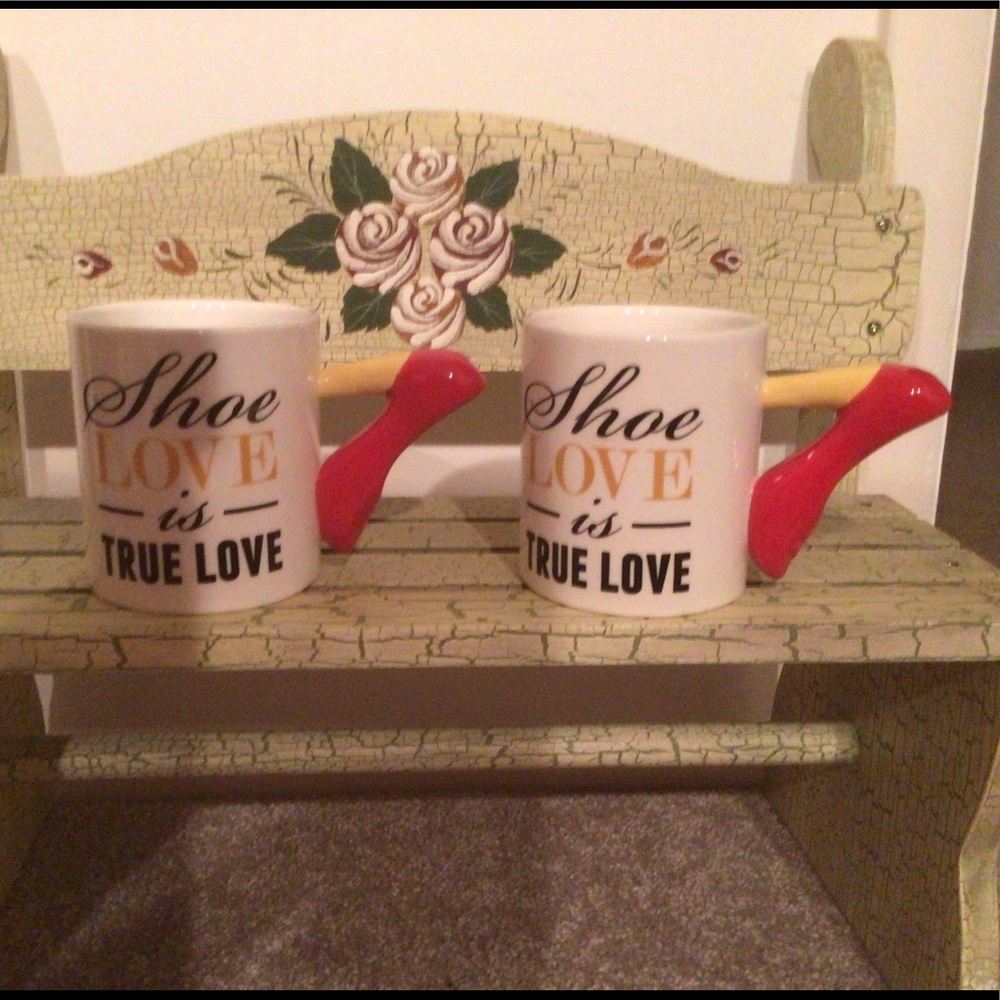 - SET OF “2”  SHOE LOVERS MUGS— BRAND NEW!!